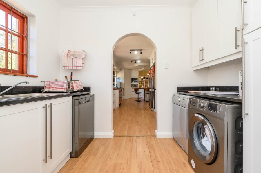 4 Bedroom Property for Sale in Walmer Eastern Cape